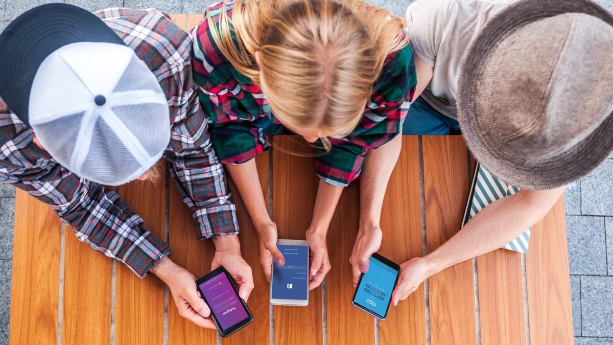 Cover Image for 9 Ways to Beat Social Media Distractions as a Student